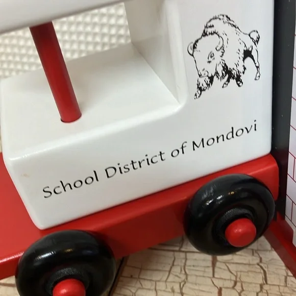 Dolly Parton imagination folding library train/track solofficialkw.com